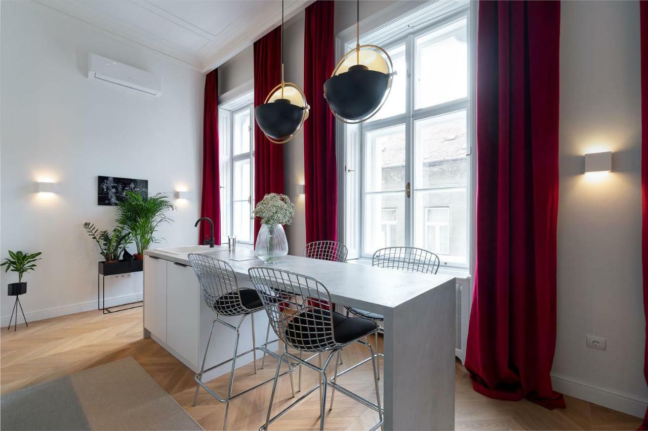 Erkel Boutique Apartment-Chic Flat By Market Hall บูดาเปสต์ ภายนอก รูปภาพ